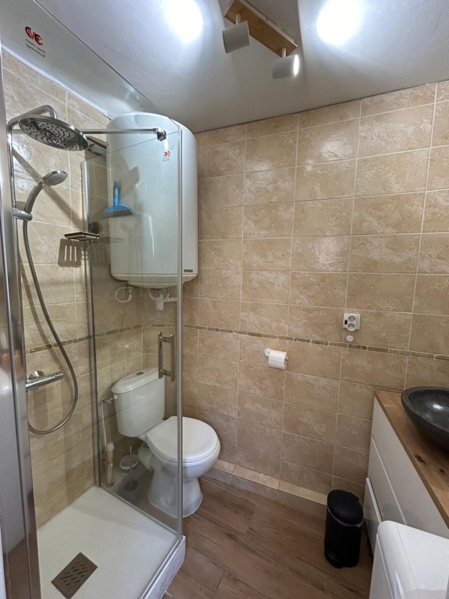 Duplex Climatise Proche Port Toulonアパートメント エクステリア 写真